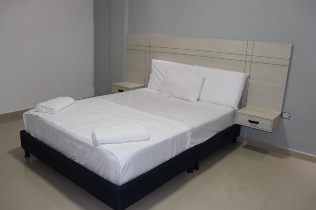 Hotel River Suite เลติเซีย ภายนอก รูปภาพ