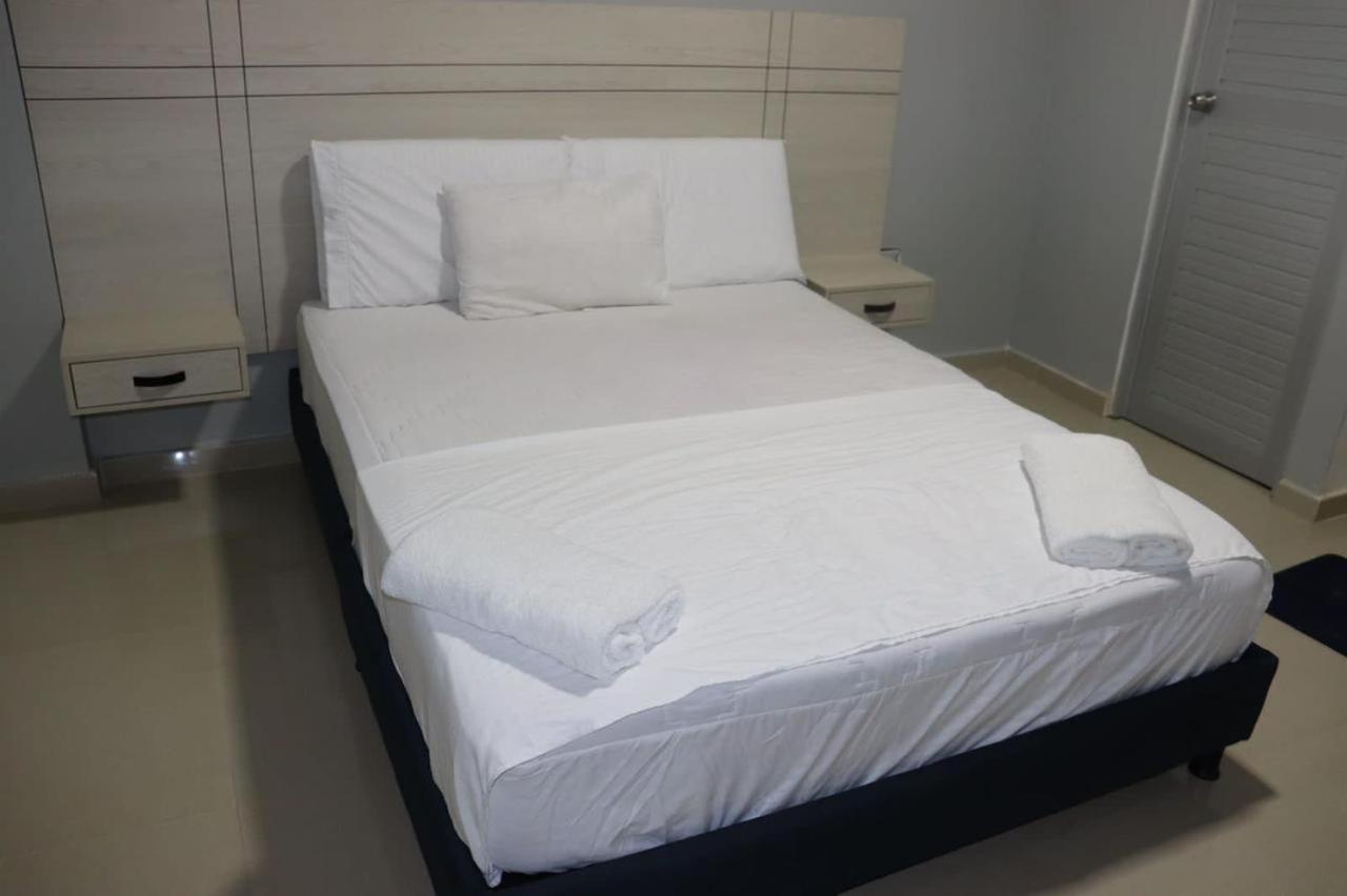 Hotel River Suite เลติเซีย ภายนอก รูปภาพ